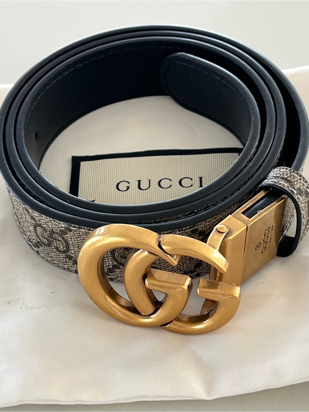 Gucci Reversible GG Supreme Canvas & Black Leather Belt Size 90/36
